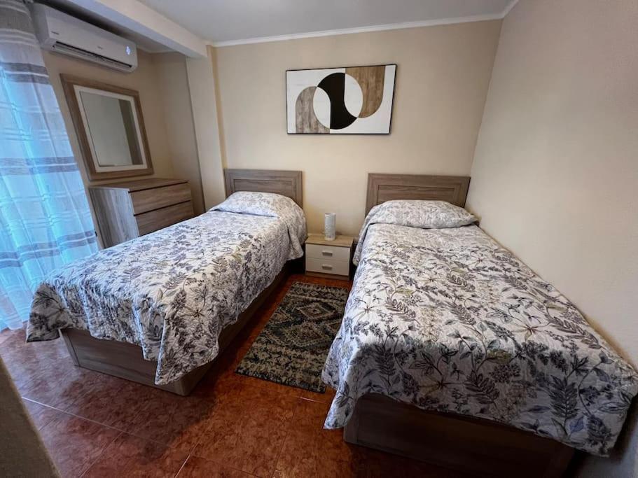2 Bedroom Levante Beach Benidorm Esterno foto