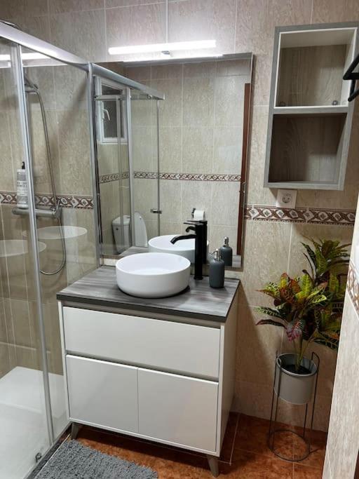 2 Bedroom Levante Beach Benidorm Esterno foto