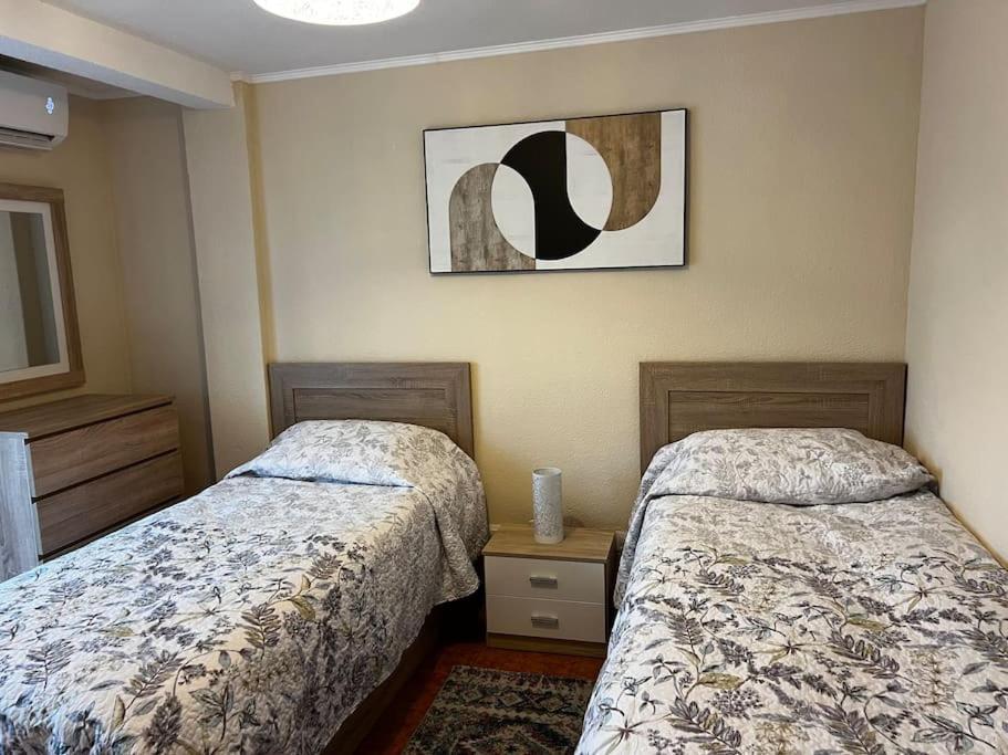 2 Bedroom Levante Beach Benidorm Esterno foto